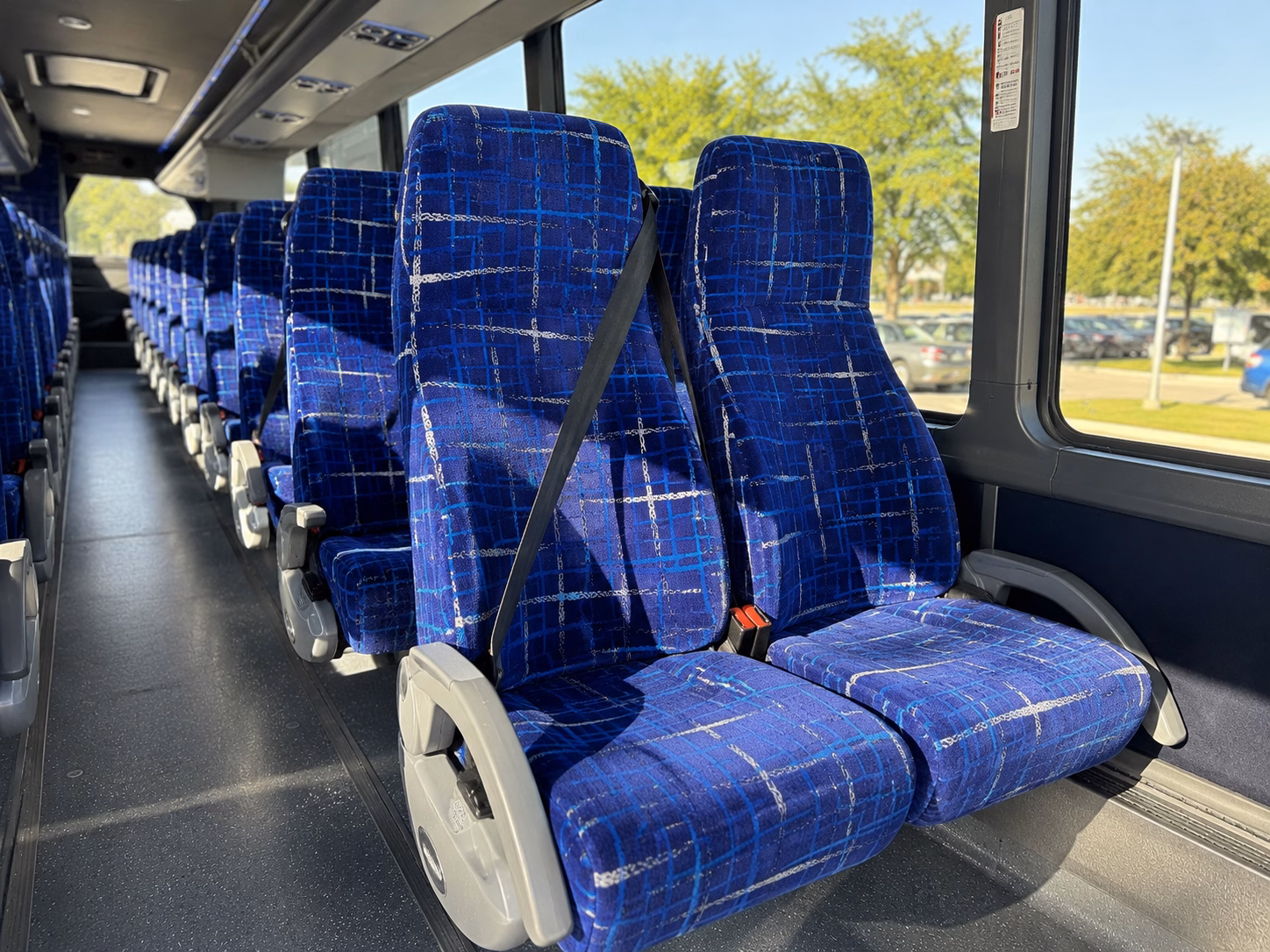 shuttle buses between syracuse hotel blocks and your wedding venue