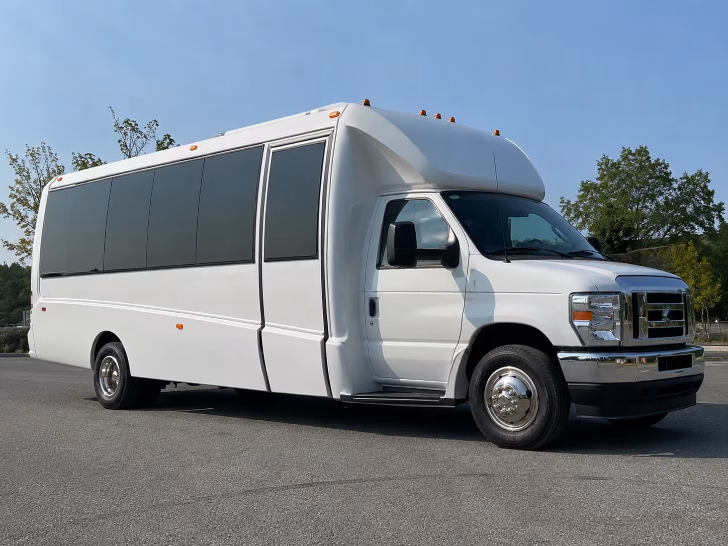 syracuse concert party bus rental